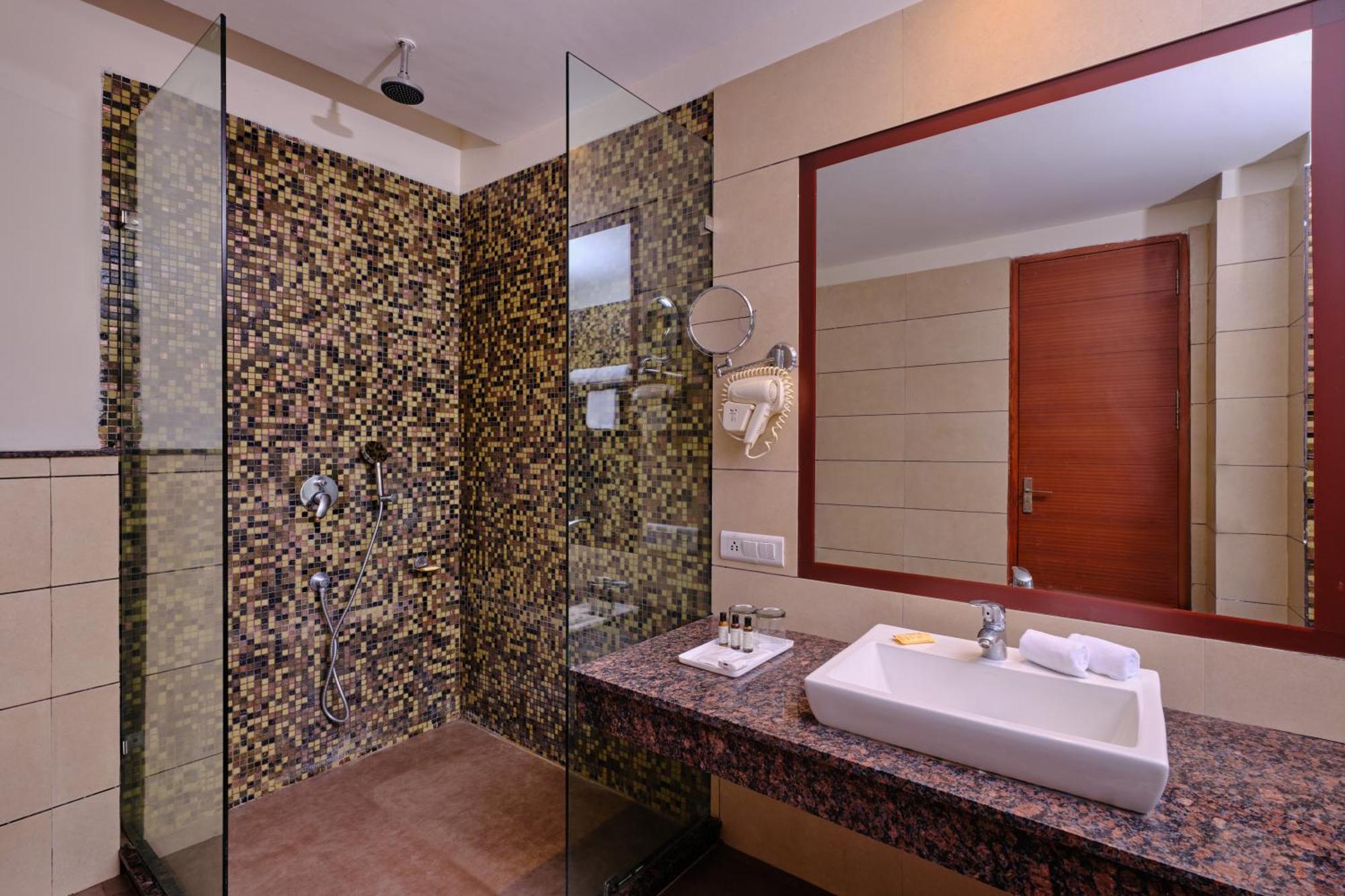 Best Western Country Woods Ambāla Exterior photo