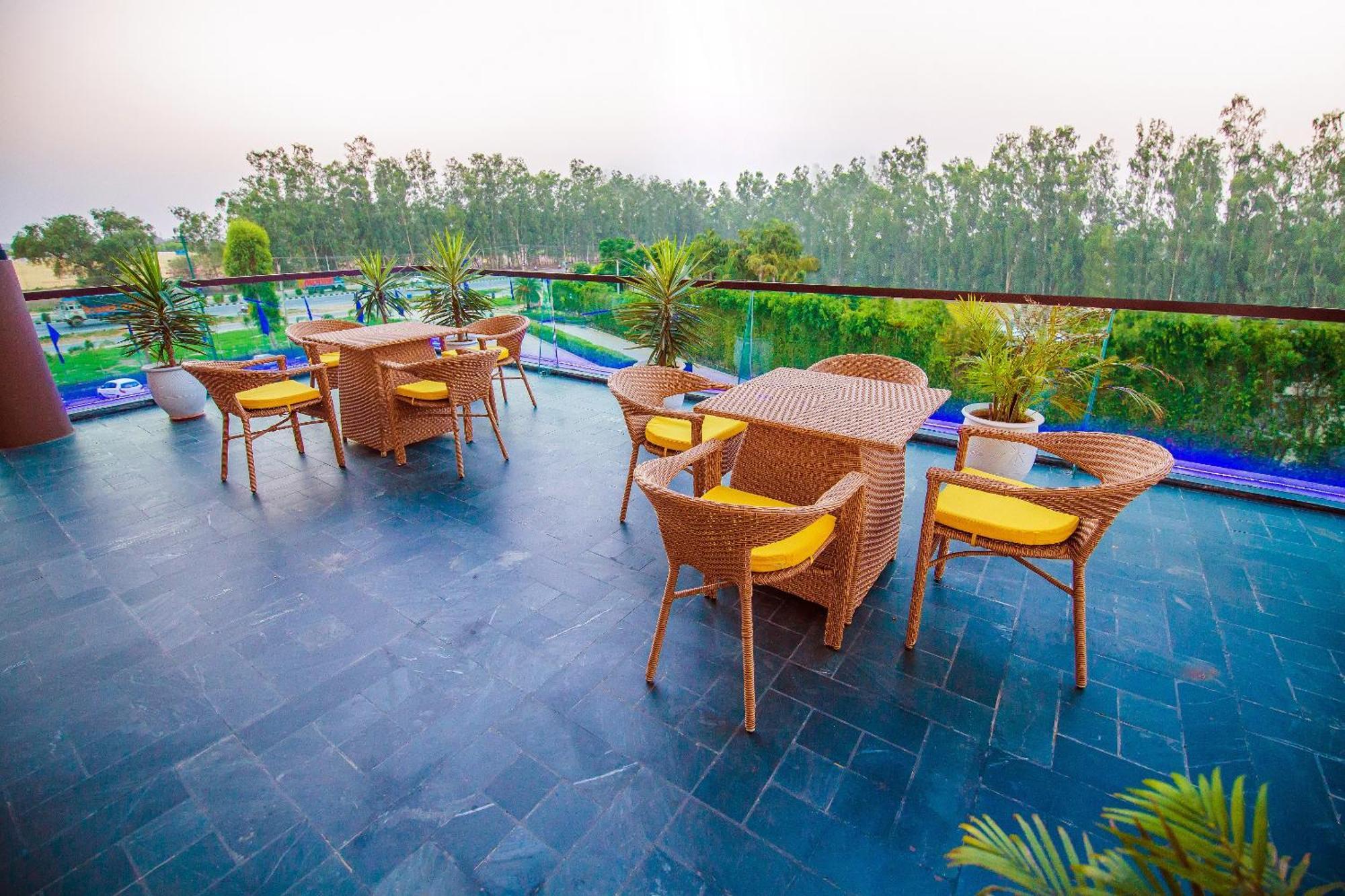 Best Western Country Woods Ambāla Exterior photo